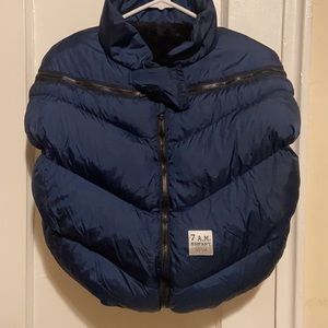 Lightly used 7AM Enfant CAR SEAT COCOON navy blue